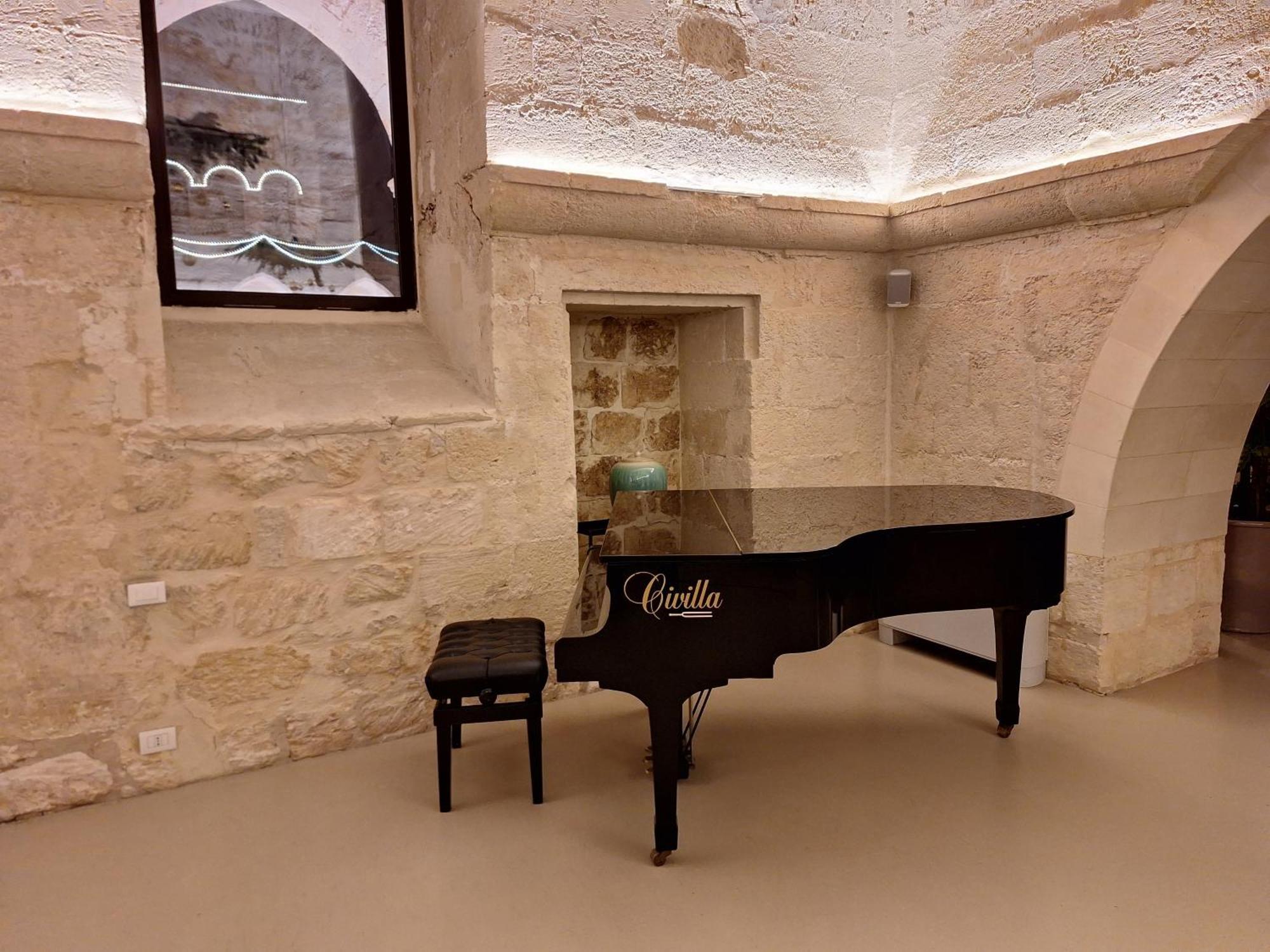 Chiostro Dei Domenicani - Dimora Storica Lecce Exteriör bild